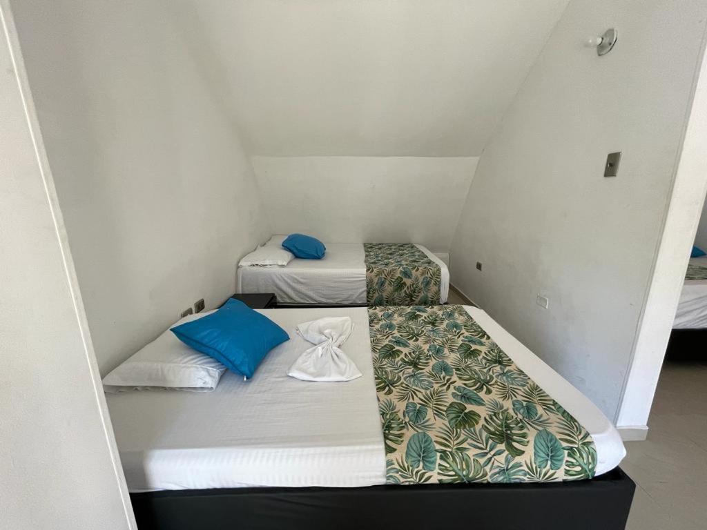 316 Hermoso En Rodadero Santa Marta (Magdalena)